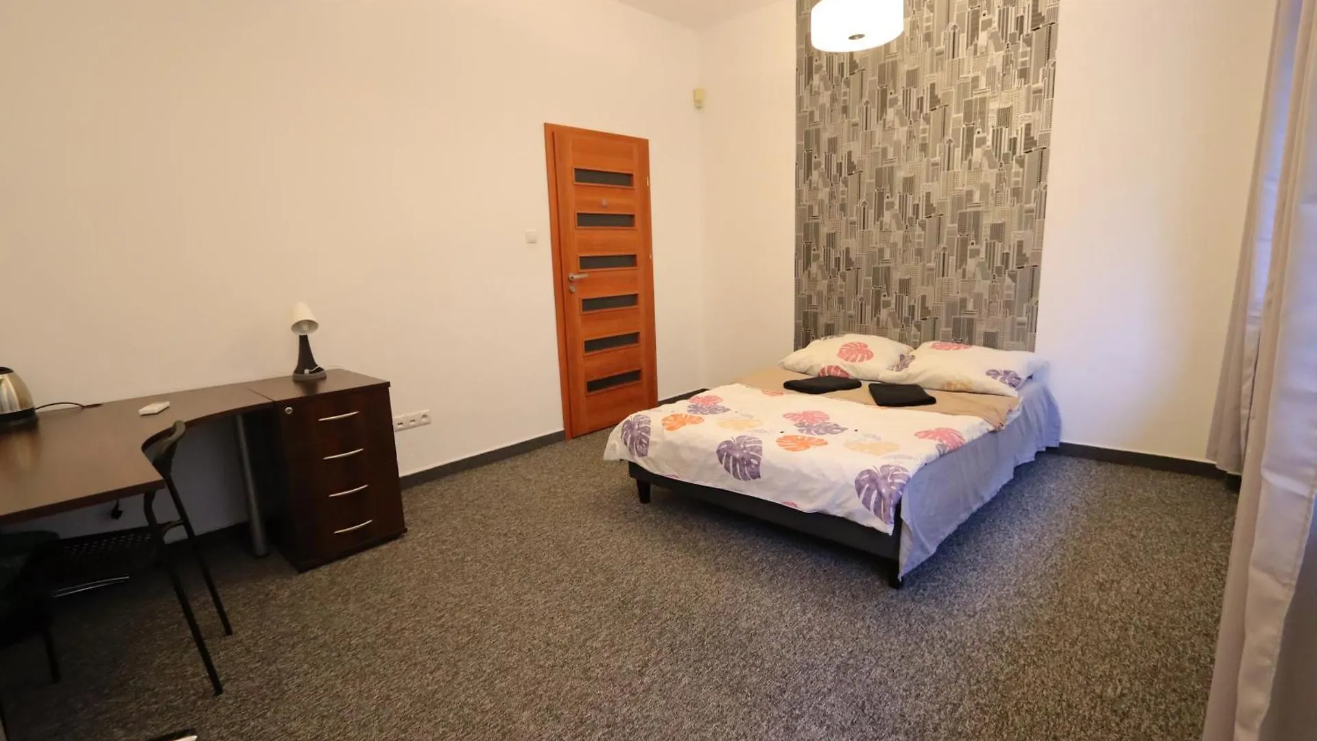 Fantastic Waw - J7 Room D وارسو